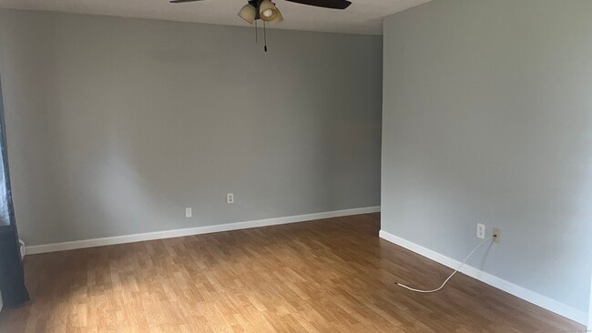 Building Photo - 85 Lantern Park Dr