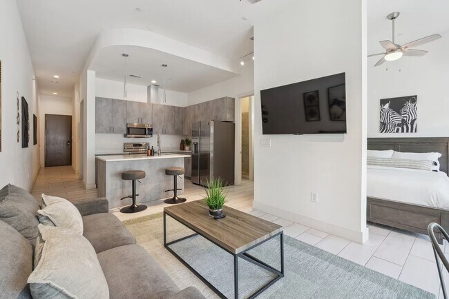 Foto del edificio - Luxury 1 Bedroom + Flex Space | 2 Full Baths | 975 Sq. Ft. | The Cedars, Dallas