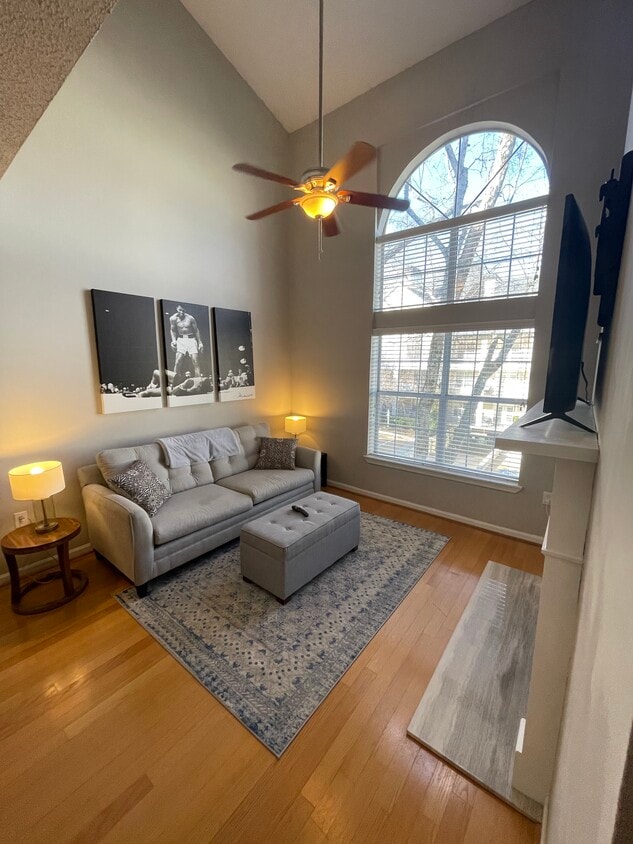 3655 Habersham Rd NE Unit 373B, Atlanta, GA 30305 Condo for Rent in