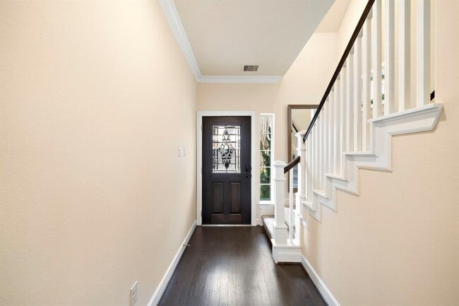 Building Photo - 9910 Spring Shadows Park Cir