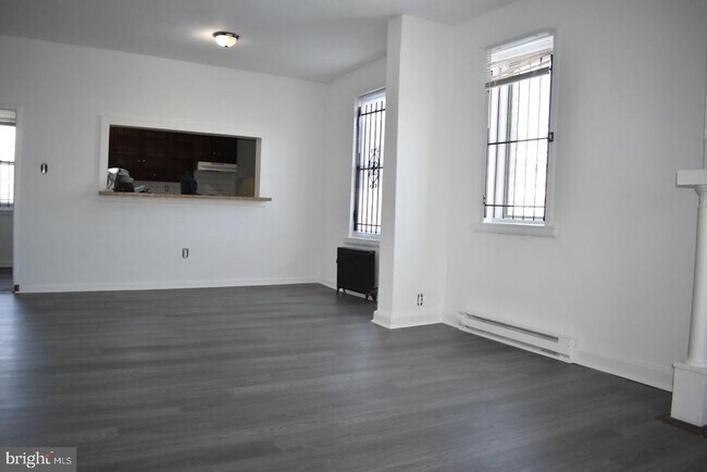 Foto del edificio - 10 S 62nd St
