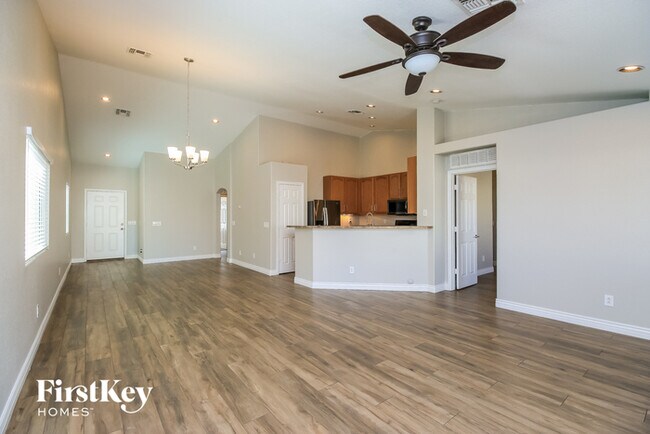 Foto del edificio - 4742 E Meadow Land Dr