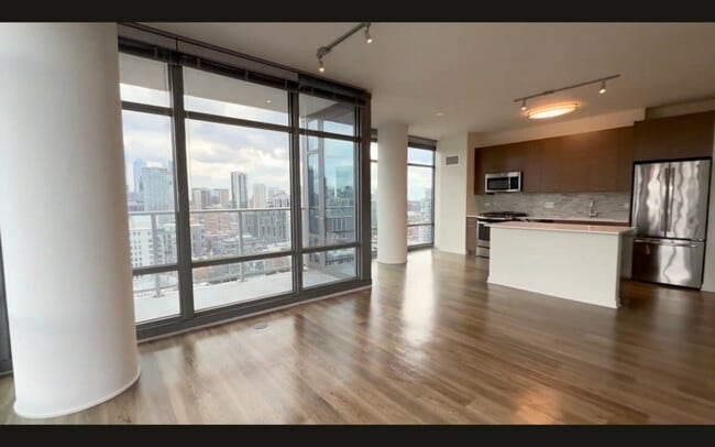 Building Photo - 848 N Orleans St