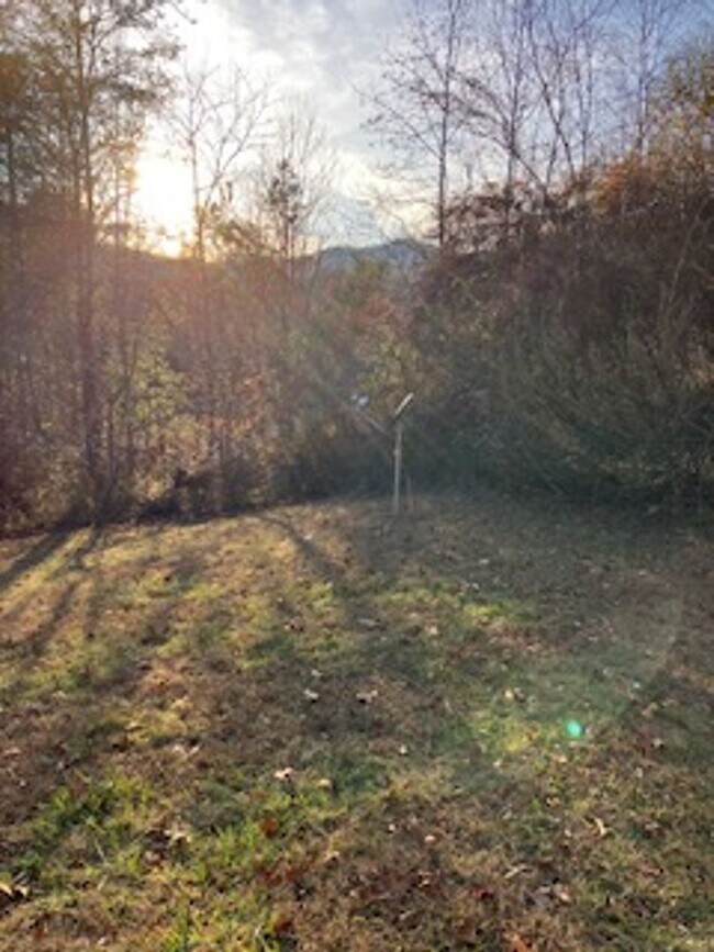 Foto del edificio - Recently Renovated 2 Bed in Newfound