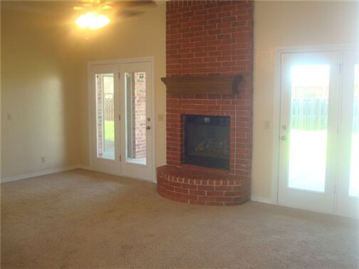 Foto del edificio - 3 bed, 2 bath 2 garage in Edmond!