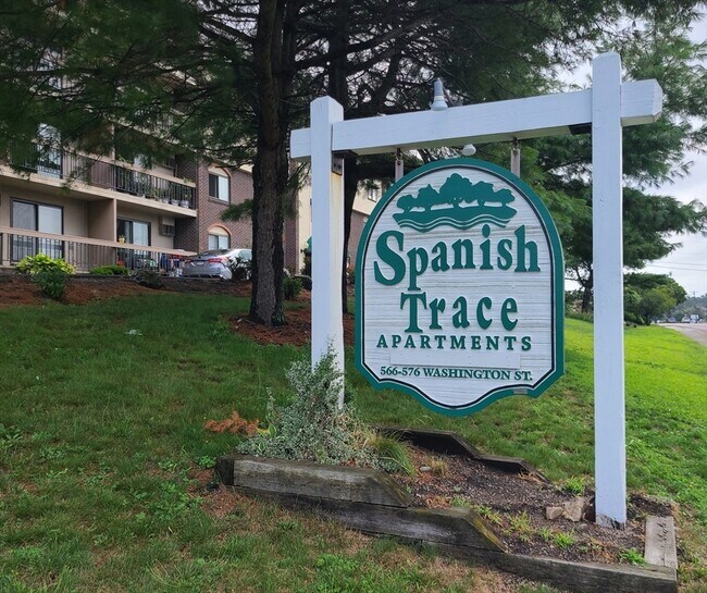 Foto del edificio - 566 Washington St