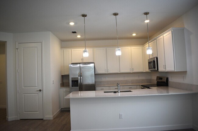 Building Photo - 13419 Noble Dr