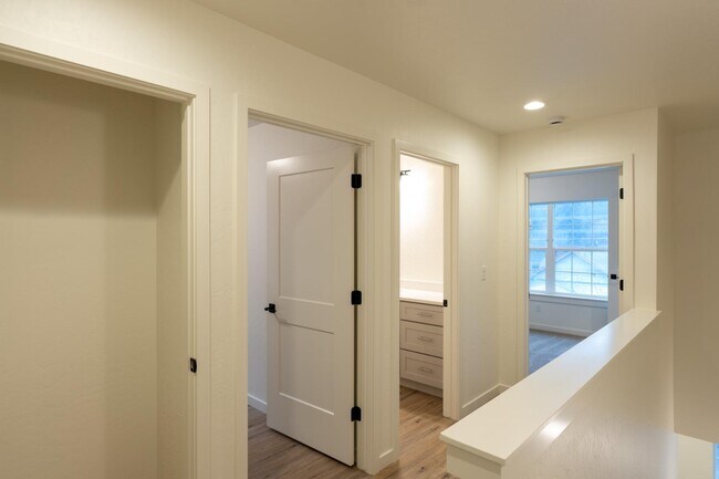 Foto del edificio - 7979 W 2nd St