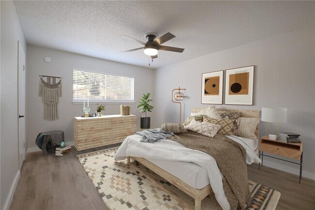 Foto del edificio - 7920 Rockwood Ln