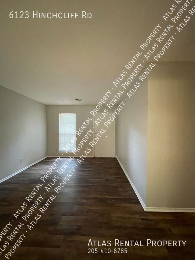 Building Photo - 6123 Hinchcliff Rd