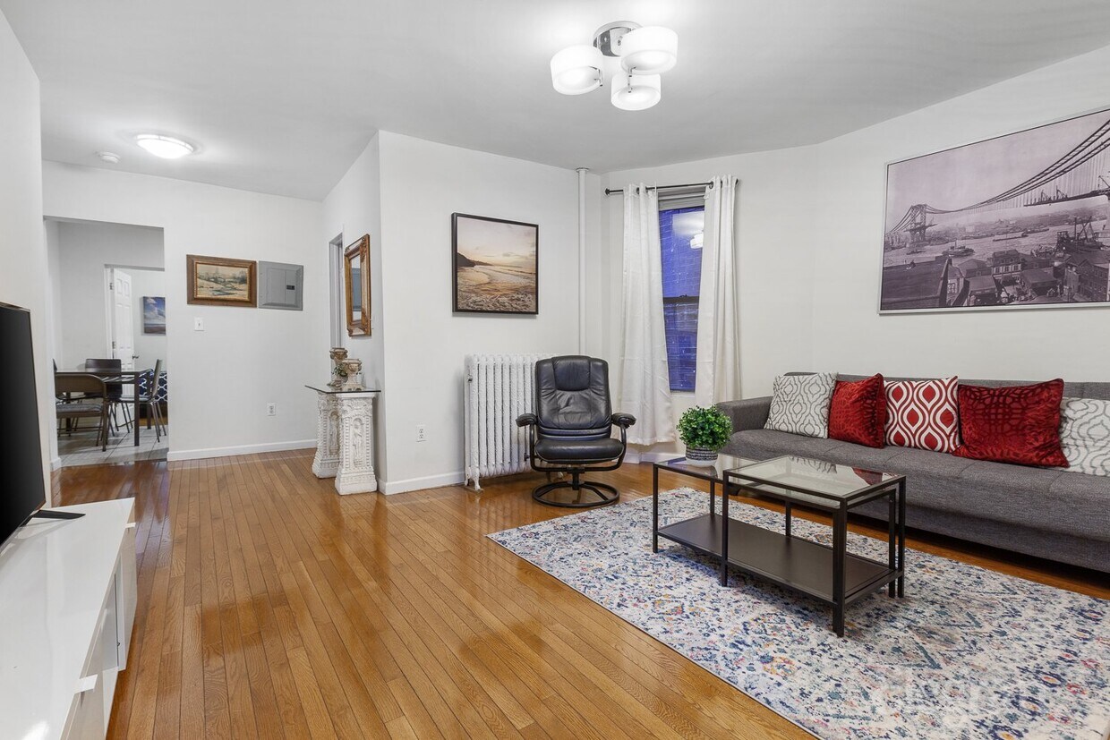 Primary Photo - 1403 5th Ave