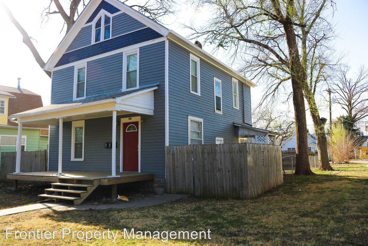 Primary Photo - 923 Osage St