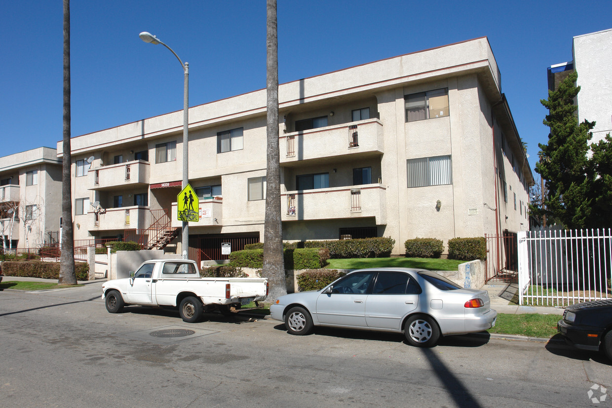 Primary Photo - Eastwood Apartments