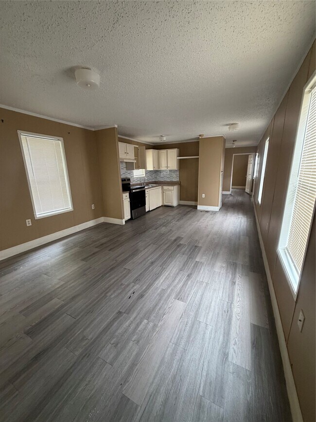 Foto del edificio - 14126 Waxahachie St