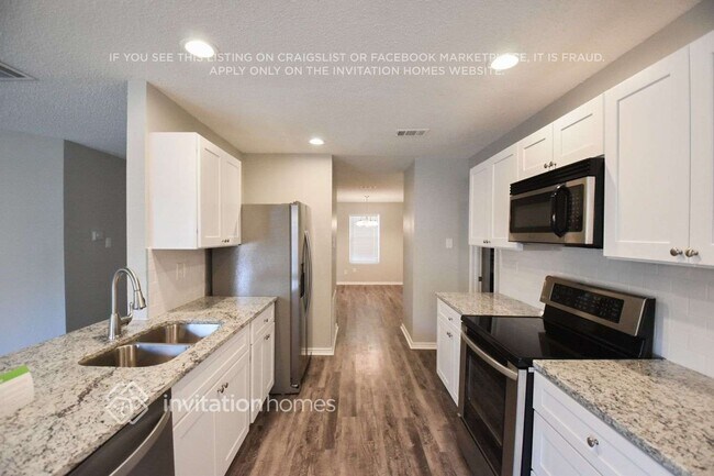 Foto del edificio - 1202 Leeward Ln
