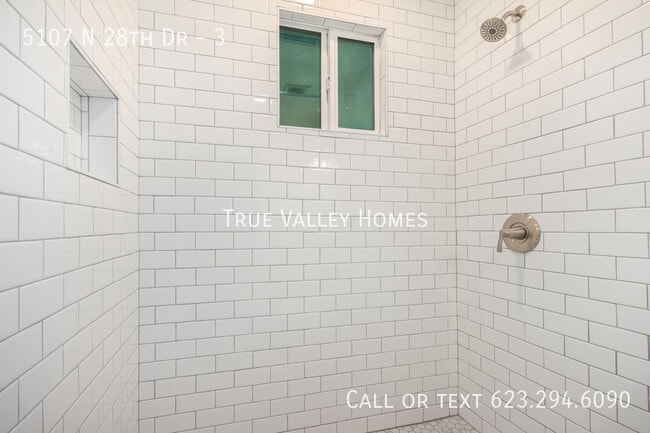 Foto del edificio - 5107 N 28th Dr