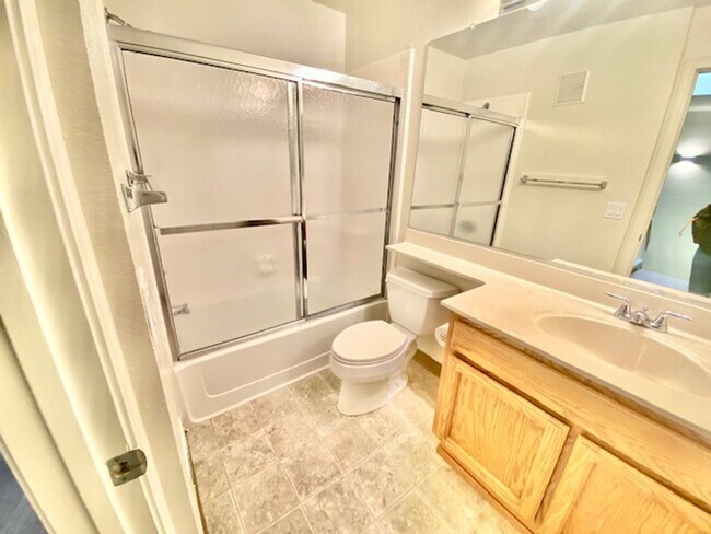 Foto del edificio - Adorable Townhome in Dublin CA