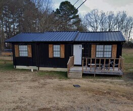 Building Photo - 350 Westside Dr