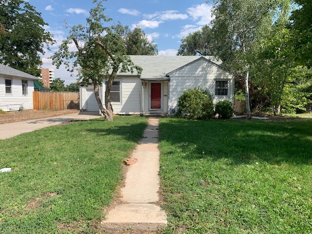 Primary Photo - 2644 S Gaylord St