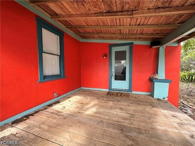 Foto del edificio - 1792 Hough St