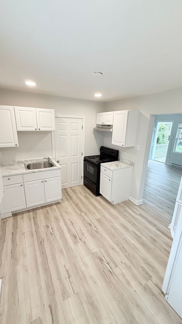 Foto del edificio - 2BR Townhome in Claymont | Near I-95 & Transit