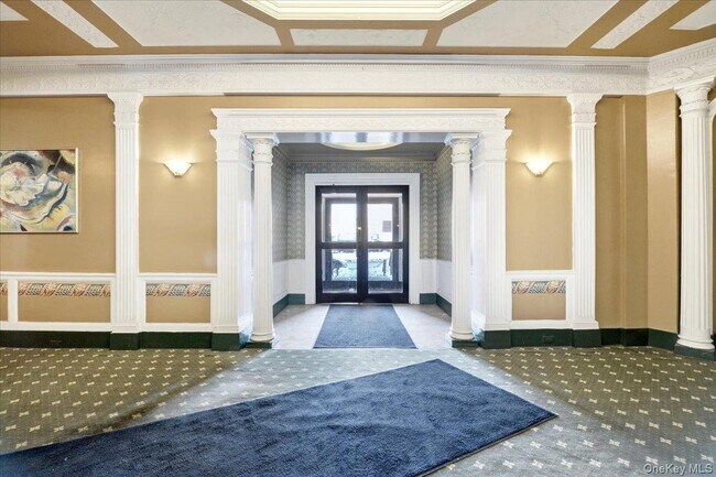 Foto del edificio - 114-20 Queens Blvd