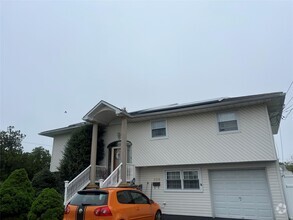 Building Photo - 696 N Indiana Ave