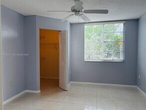 Building Photo - 631 SW 111th Ln