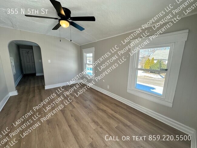 Foto del edificio - 355 N 5th St