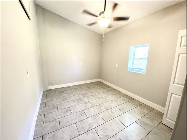 Foto del edificio - Charming 3BR Condo in Ludowici