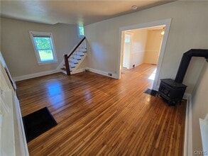 Building Photo - 176 Mayar St