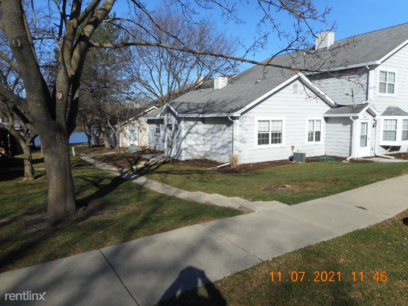 Primary Photo - 424 N Lake Shore Dr