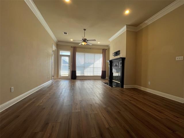 Foto del edificio - 5012 Tensas Dr