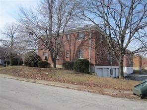 Foto del edificio - 803 Uhrig Ave