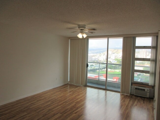 Building Photo - 1133 Waimanu St