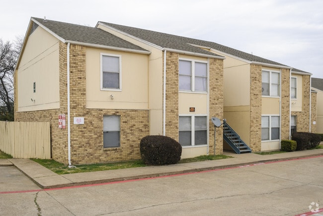 Building Photo - Willow Wood Apartments