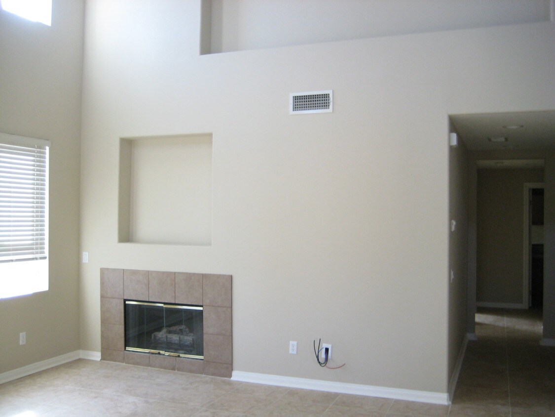 Foto del edificio - 27049 Fairway Ln