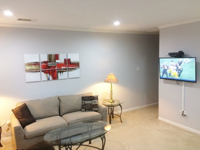 Fotografía del edificio - 1406 W April Villa