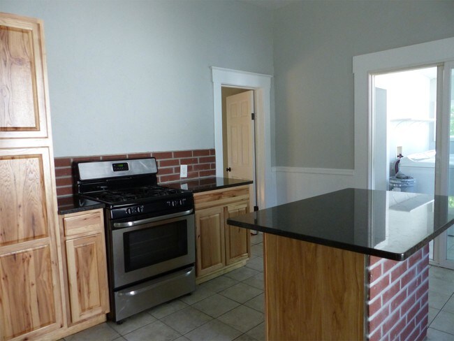 Foto del edificio - 923 W Elm St
