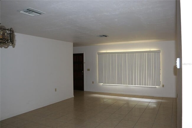 Building Photo - 8593 SW 197th Court Rd