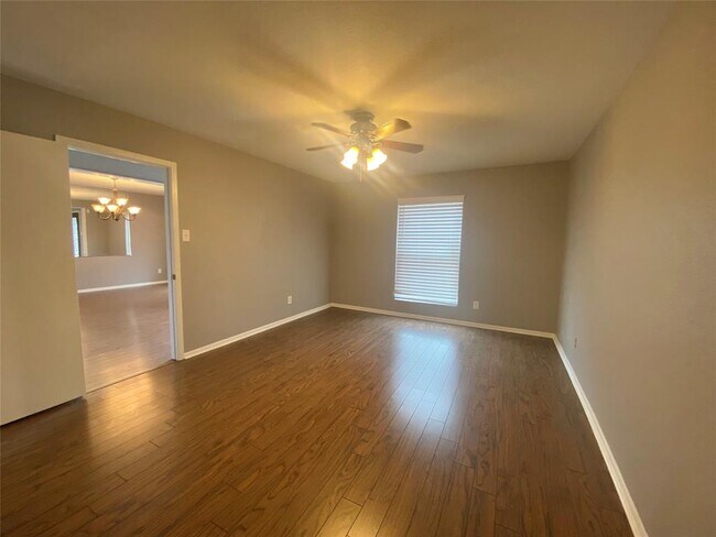 Building Photo - 1532 Marshall Woods Dr