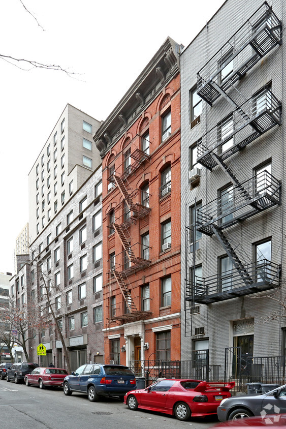 Edificio - 211 East 11th Street