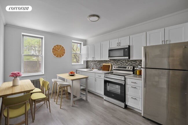 Building Photo - 308 3rd Ave