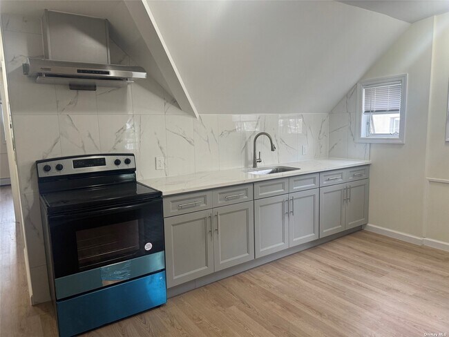 Foto del edificio - 79-38 209th St