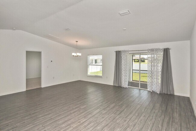 Foto del edificio - Brand New Construction Annual Rental Avail...