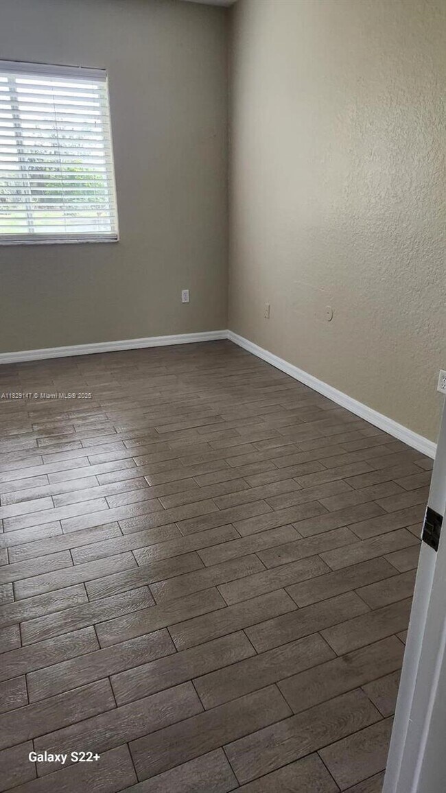 Foto del edificio - 7180 NW 174th Terrace