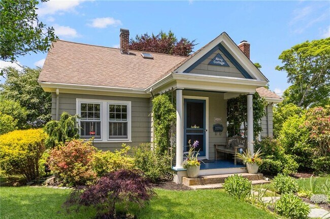 Foto del edificio - 141 Coggeshall Ave