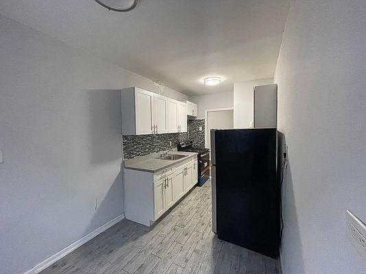 Foto del edificio - 2 bedroom in BRONX NY 10467