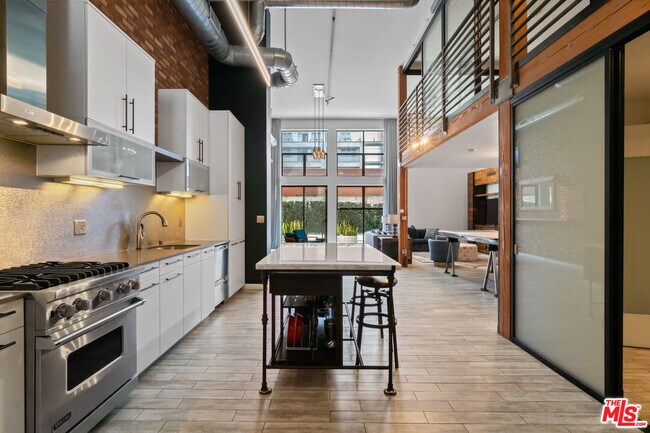 Foto del edificio - 4115 Glencoe Ave