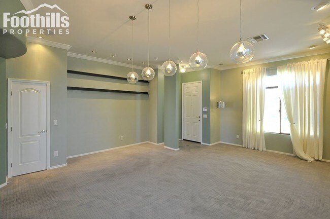 Foto del edificio - 2697 E Scenic Overlook Pl